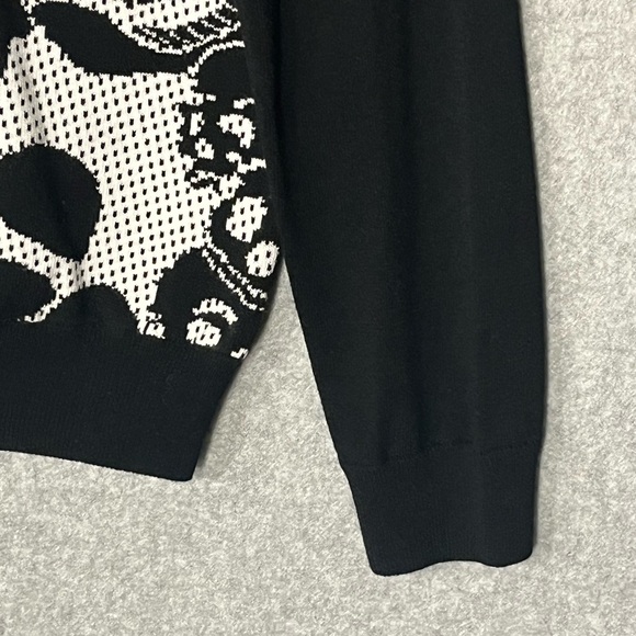 Milly Skulls Halloween Sweater Black White Crew Fall Small Spooky - Picture 4 of 7